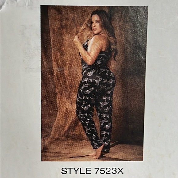 Brand New Mapale Full-Length Onesie Black White Zebra Animal Print Semi-Loose - Picture 9 of 14